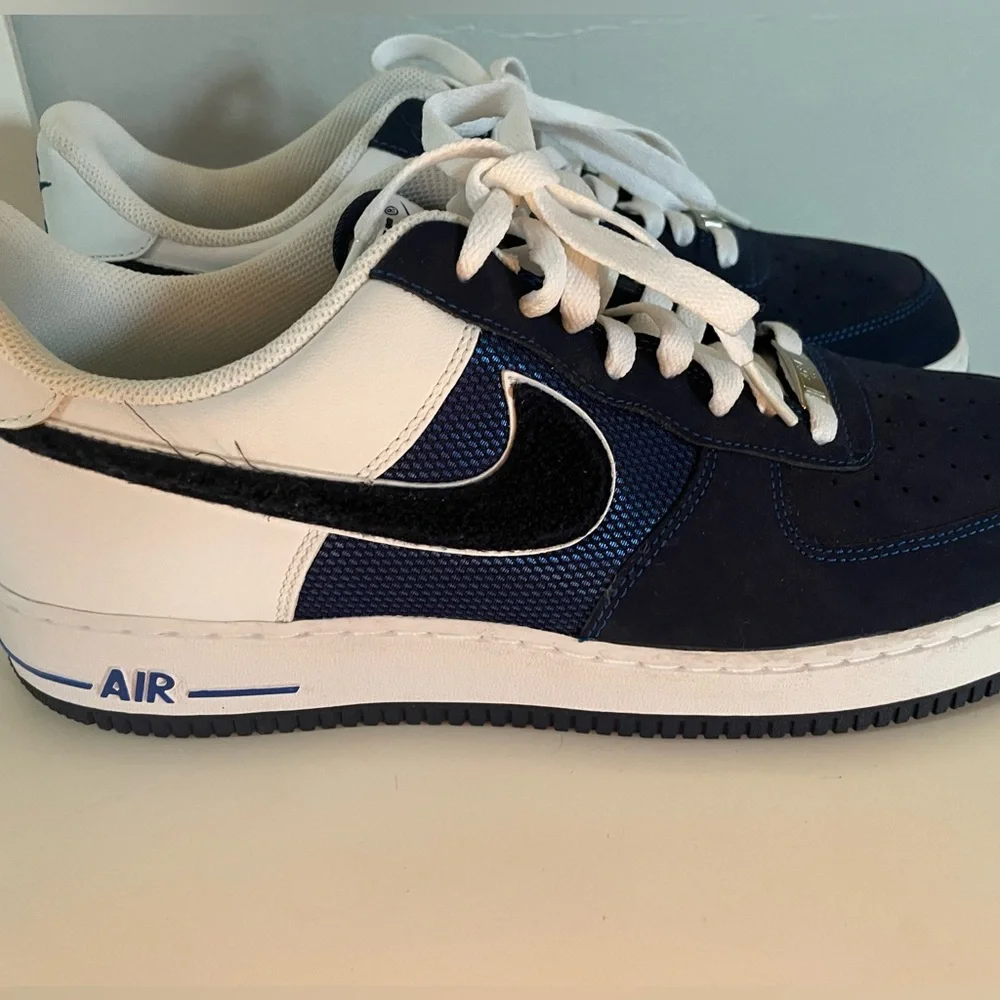 Mens Size 12 Royal Blackened Blue White Nike Air Force 1 Low Game Leather Shoes - Picture 7 of 9